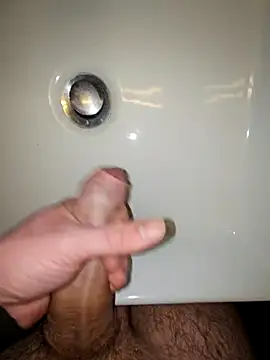 Snapshot of BigDick_97 chatting on January 26, 7:31 pm BigDick 97 online show from January 26, 7:31 pm