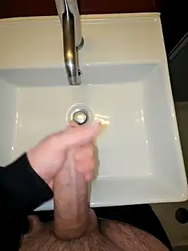 Snapshot of BigDick_97 chatting on February 4, 12:44 pm BigDick 97 online show from February 4, 12:44 pm