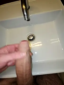 Snapshot of BigDick_97 chatting on February 12, 12:37 am BigDick 97 online show from February 12, 12:37 am