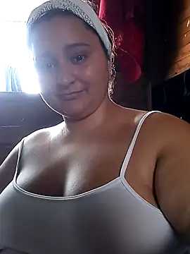 Snapshot of Lily_Sweet24 chatting on April 9, 6:24 pm Lily Sweet24 online show from April 9, 6:24 pm