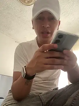 Snapshot of Diegosavage3 chatting on February 4, 8:38 pm Diegosavage3 online show from February 4, 8:38 pm