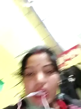 Bhuvi Bedi online show from February 8, 11:24 pm