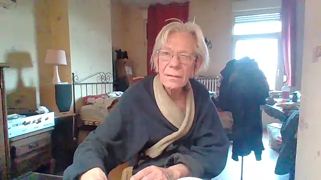 Snapshot of rosanetrav chatting on March 20, 7:13 am rosanetrav online show from March 20, 7:13 am