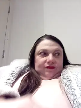 HotHornyEmmaX online show from March 19, 7:38 pm