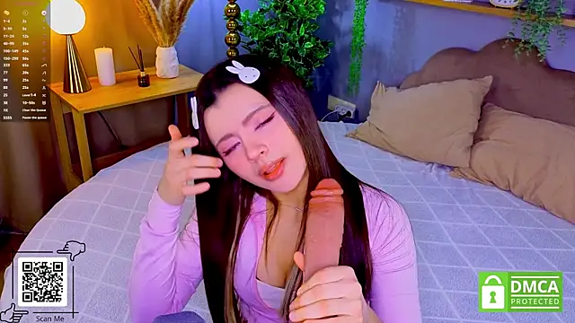 beatrishaa online show from April 19, 7:07 am