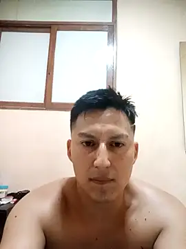 Snapshot of LuisMex1998 chatting on May 7, 12:54 pm LuisMex1998 online show from May 7, 12:54 pm