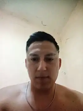 Snapshot of LuisMex1998 chatting on May 27, 7:49 am LuisMex1998 online show from May 27, 7:49 am