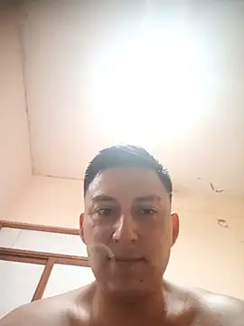 Snapshot of LuisMex1998 chatting on July 17, 12:50 am LuisMex1998 online show from July 17, 12:50 am