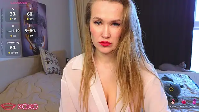 Snapshot of DianaShermy chatting on February 7, 11:14 am DianaShermy online show from February 7, 11:14 am