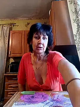 Laura Kiss online show from January 2, 9:54 am