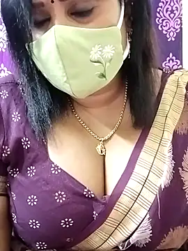 Queenflowerr online show from October 16, 7:26 pm