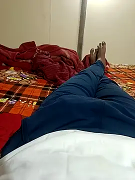 Snapshot of Royyy_dandol chatting on January 21, 2:37 pm Royyy dandol online show from January 21, 2:37 pm