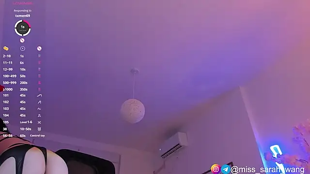 Snapshot of sarah_wang chatting on July 19, 5:27 pm sarah wang online show from July 19, 5:27 pm