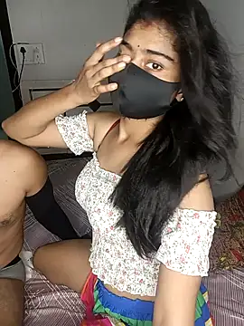 Snapshot of Love-N chatting on April 25, 11:46 pm Love-N online show from April 25, 11:46 pm
