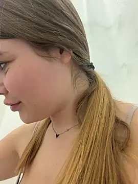 ella zzz online show from March 11, 9:43 pm