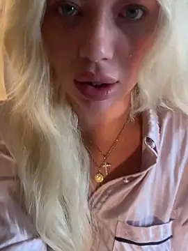 blissdimicco online show from October 22, 10:04 am