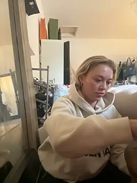 blissdimicco online show from November 29, 1:25 pm