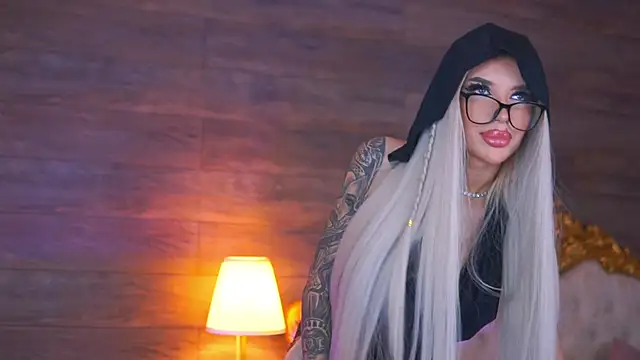 Snapshot of Juicy_Jessye chatting on February 12, 8:59 pm Juicy Jessye online show from February 12, 8:59 pm