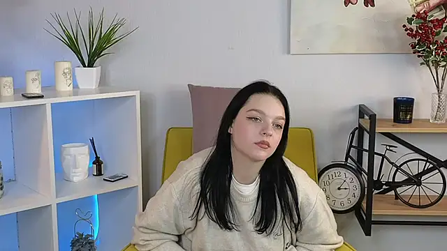 Snapshot of GladysHewell chatting on January 21, 12:18 pm GladysHewell online show from January 21, 12:18 pm