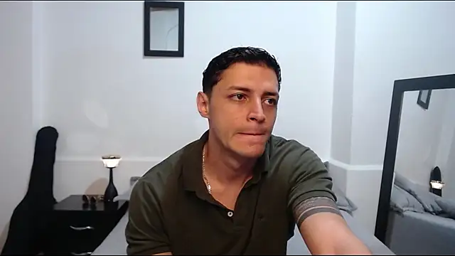 Frank Millers online show from May 15, 11:01 pm