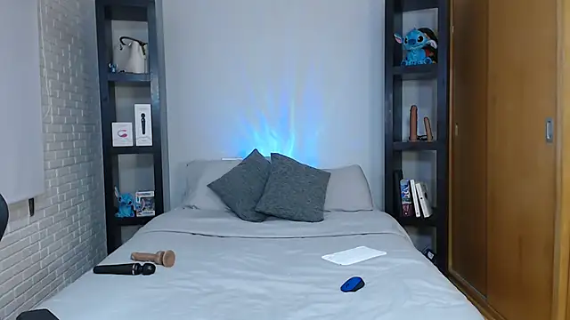 Snapshot of issa--love chatting on October 24, 9:17 am issa--love online show from October 24, 9:17 am