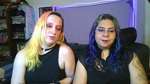 Evelan420 online show from March 13, 8:48 pm