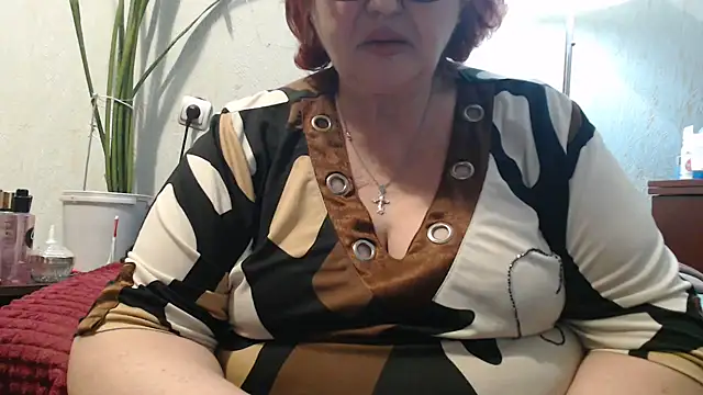 DeniseeRosea online show from April 17, 4:43 pm