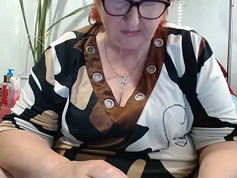 Snapshot of DeniseeRosea chatting on July 13, 2:25 am DeniseeRosea online show from July 13, 2:25 am