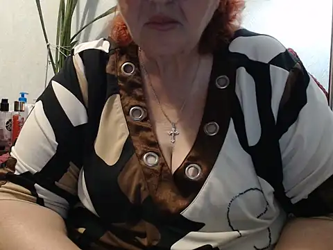 Snapshot of DeniseeRosea chatting on July 15, 6:02 pm DeniseeRosea online show from July 15, 6:02 pm