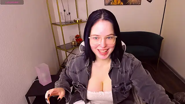 Manic pixie  online show from October 22, 11:21 am