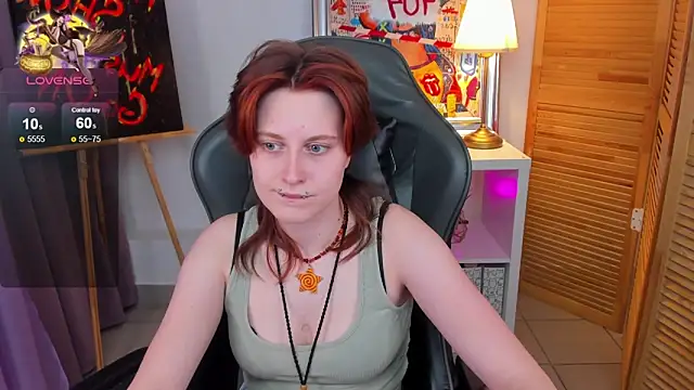 Snapshot of Jiffyyo chatting on February 7, 9:16 am Jiffyyo online show from February 7, 9:16 am