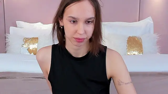 SandraTucker online show from March 8, 2:59 am