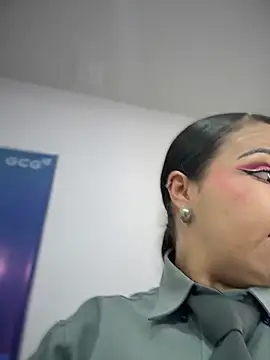 Snapshot of Ariana-07 chatting on December 16, 2:44 pm Ariana-07 online show from December 16, 2:44 pm