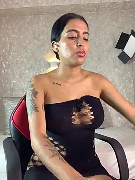 Snapshot of genesissara chatting on February 11, 12:15 am genesissara online show from February 11, 12:15 am