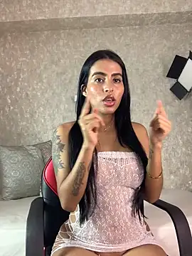 Snapshot of genesissara chatting on February 13, 1:12 am genesissara online show from February 13, 1:12 am