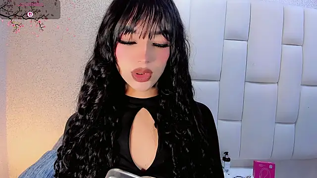 Angeles Busst online show from January 10, 8:32 pm