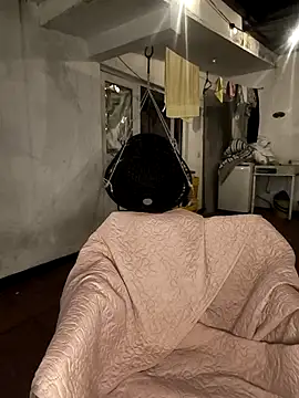 CAYLINCOLLINS online show from March 7, 3:25 am