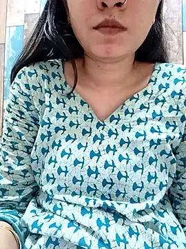 Snapshot of cute_IndianBabe chatting on May 5, 3:14 am cute IndianBabe online show from May 5, 3:14 am