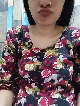 Snapshot of cute_IndianBabe chatting on June 5, 3:46 am cute IndianBabe online show from June 5, 3:46 am