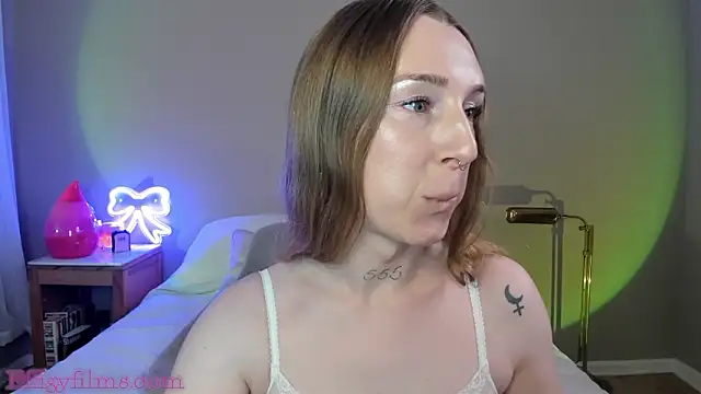 StarDuvall online show from February 11, 9:53 pm