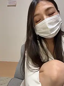 Snapshot of anchan69 chatting on February 8, 9:18 pm anchan69 online show from February 8, 9:18 pm