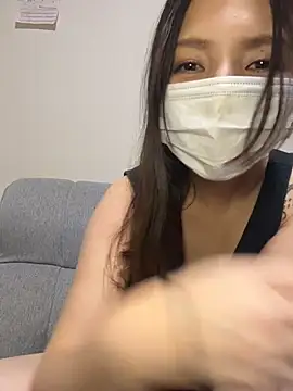 Snapshot of anchan69 chatting on February 27, 10:15 am anchan69 online show from February 27, 10:15 am