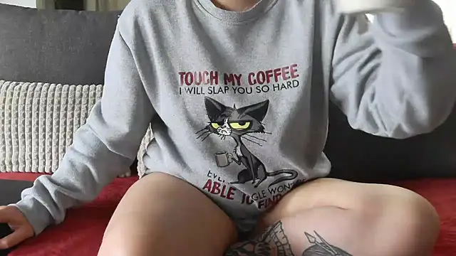 Snapshot of bunnyfox420 chatting on May 9, 2:44 pm bunnyfox420 online show from May 9, 2:44 pm