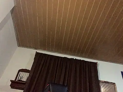 Snapshot of Nooneisthis chatting on July 2, 7:47 am Nooneisthis online show from July 2, 7:47 am