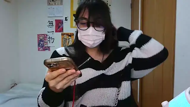 Sisi cute online show from January 6, 10:45 pm