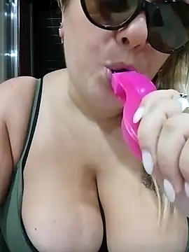 topina8 online show from September 23, 8:45 pm