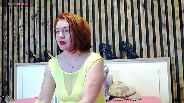 Snapshot of Alis_Lovi chatting on February 28, 10:27 am Alis Lovi online show from February 28, 10:27 am