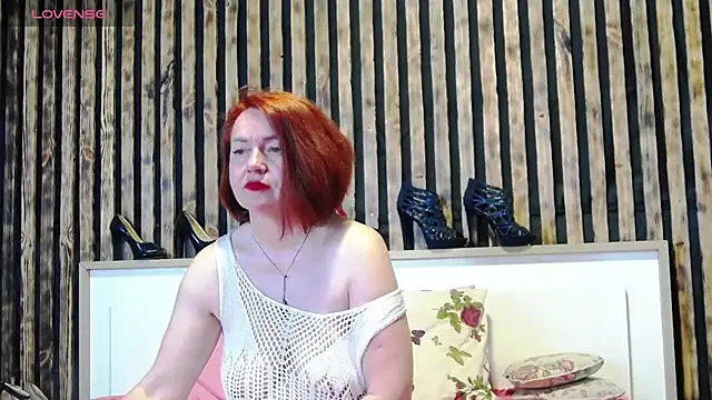 Snapshot of Alis_Lovi chatting on May 5, 9:34 pm Alis Lovi online show from May 5, 9:34 pm