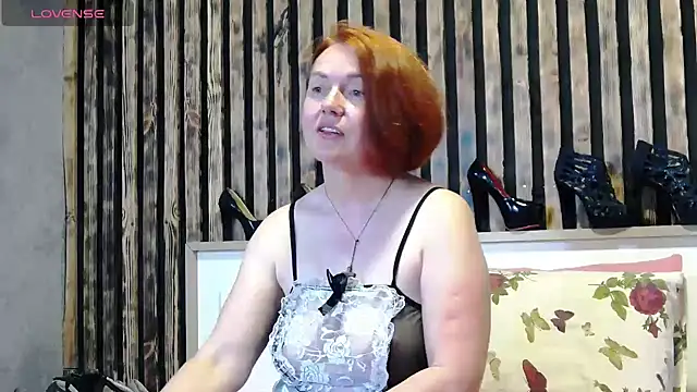 Snapshot of Alis_Lovi chatting on May 18, 10:43 am Alis Lovi online show from May 18, 10:43 am