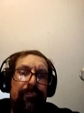 Snapshot of Johndis805 chatting on October 27, 4:44 pm Johndis805 online show from October 27, 4:44 pm